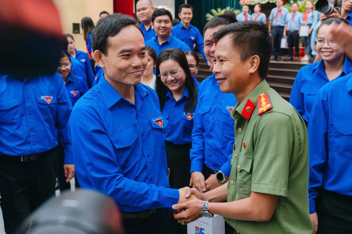 Bí thư TP Hồ Chí Minh đối thoại với thanh niên - Ảnh 5.