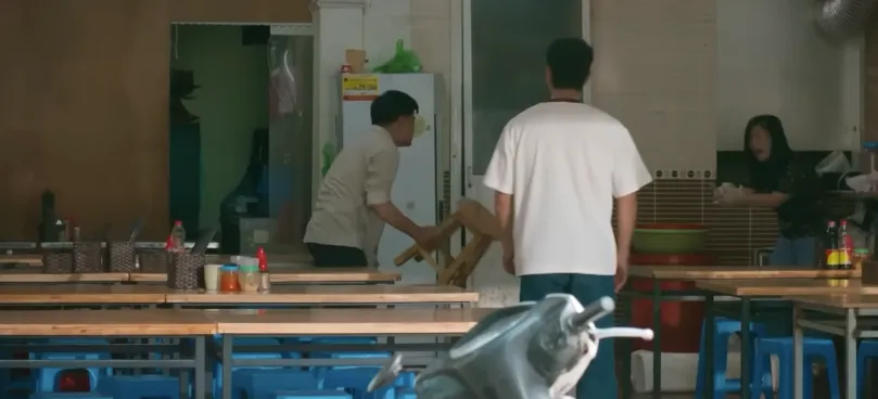 Đồng hồ đếm ngược - Tập 17: Bị r&ecirc;u rao chuyện đi t&igrave;m con ri&ecirc;ng, bố Th&agrave;nh về nh&agrave; đ&aacute;nh vợ- Ảnh 6.