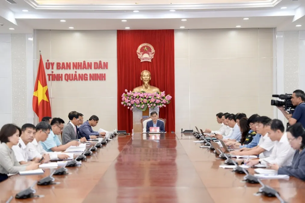 Quảng Ninh "bắt tay" đối t&aacute;c Hoa Kỳ: Nghi&ecirc;n cứu đầu tư h&agrave;ng tỷ USD ph&aacute;t triển si&ecirc;u cảng Con Ong - H&ograve;n N&eacute;t- Ảnh 1.