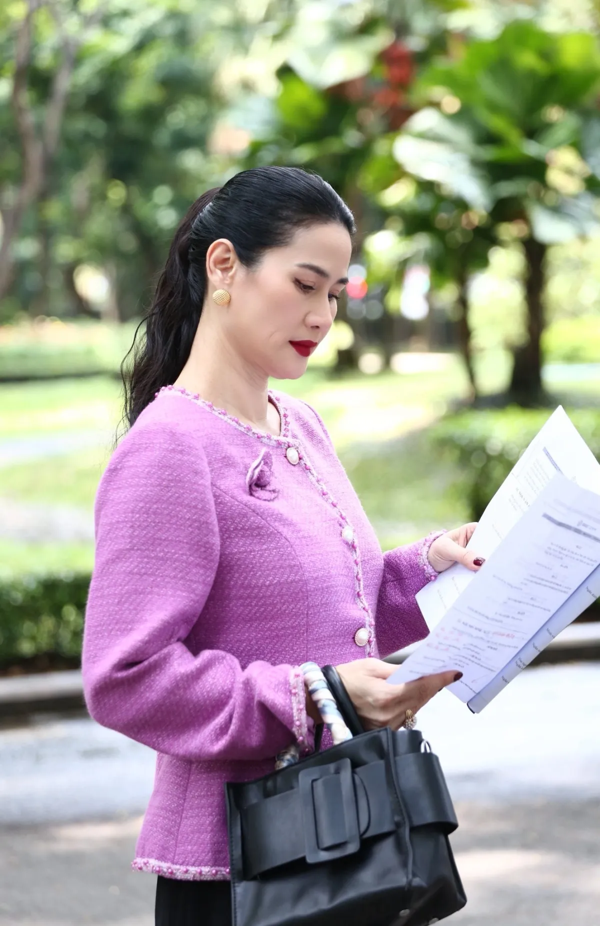 Điểm tin sao Việt: T&acirc;n Hoa hậu Phương Oanh được chị g&aacute;i song sinh ủng hộ hết l&ograve;ng- Ảnh 6.