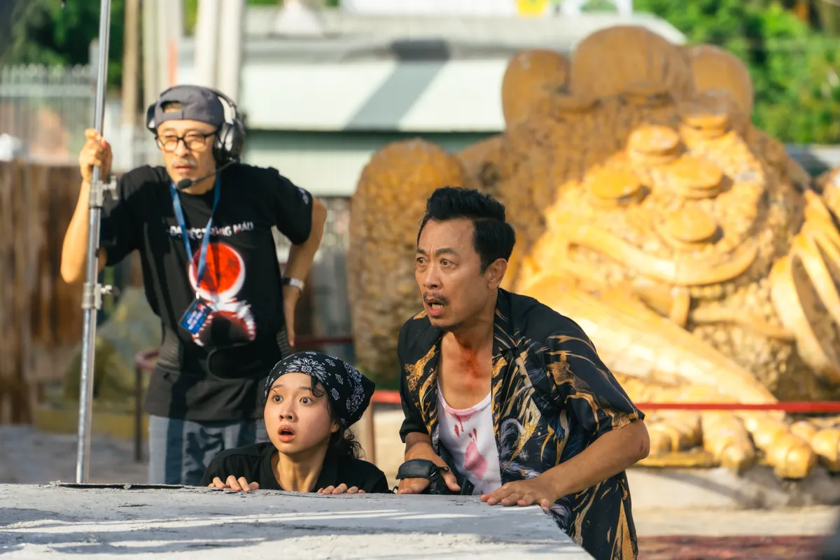 Miu L&ecirc;, Li&ecirc;n Bỉnh Ph&aacute;t h&aacute;t cải lương, rap trong OST độc lạ của phim Đại tiệc trăng m&aacute;u 8 - Ảnh 3.