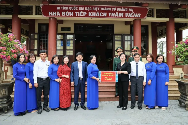 Phó Thủ tướng Phạm Thị Thanh Trà phát động Chiến dịch 500 ngày đêm tìm kiếm, quy tập hài cốt liệt sĩ - Ảnh 8.