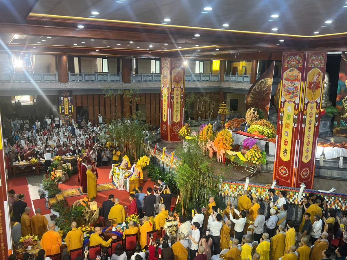 Đặc sắc Ph&aacute;p hội cầu an v&agrave; tọa đ&agrave;m Phật ph&aacute;p c&ugrave;ng Ho&agrave;ng t&ocirc;n Bhutan- Ảnh 5.