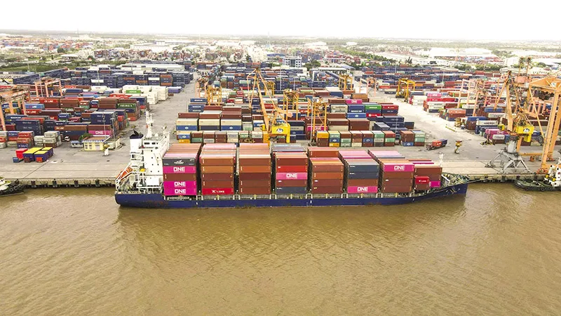 Từ điểm nghẽn toàn cầu đến lợi thế chiến lược: Cơ hội mới cho Việt Nam- Ảnh 1. Từ điểm nghẽn toàn cầu đến lợi thế chiến lược: Cơ hội mới cho Việt Nam- Ảnh 1.