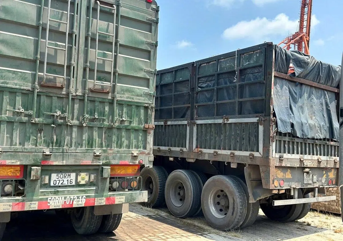 Nh&oacute;m 24 t&agrave;i xế &ldquo;ph&ugrave; ph&eacute;p&rdquo; trọng lượng xe, chiếm đoạt 500 tấn hạt điều trị gi&aacute; 22 tỷ đồng  - Ảnh 3.