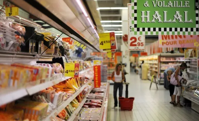 Vượt kh&oacute; ở Trung Đ&ocirc;ng bằng thị trường Halal - Ảnh 1.