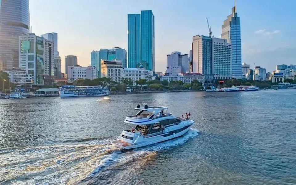 Cơn khát nhân lực chất lượng cao bủa vây ngành du lịch TP Hồ Chí Minh- Ảnh 2. Cơn khát nhân lực chất lượng cao bủa vây ngành du lịch TP Hồ Chí Minh- Ảnh 2.