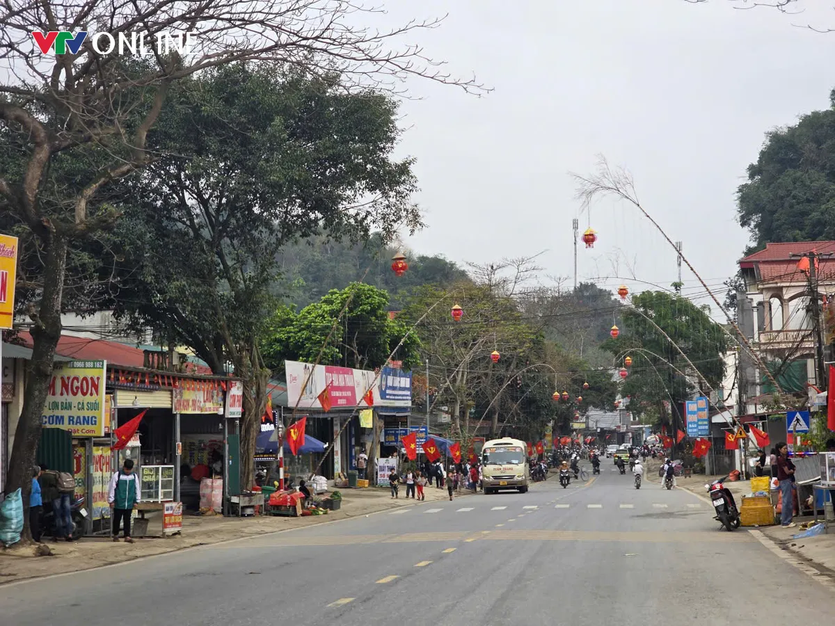 Chính quyền 2 cấp ở vùng cao: Tăng quyền cho cơ sở, thử thách năng lực - Ảnh 1.