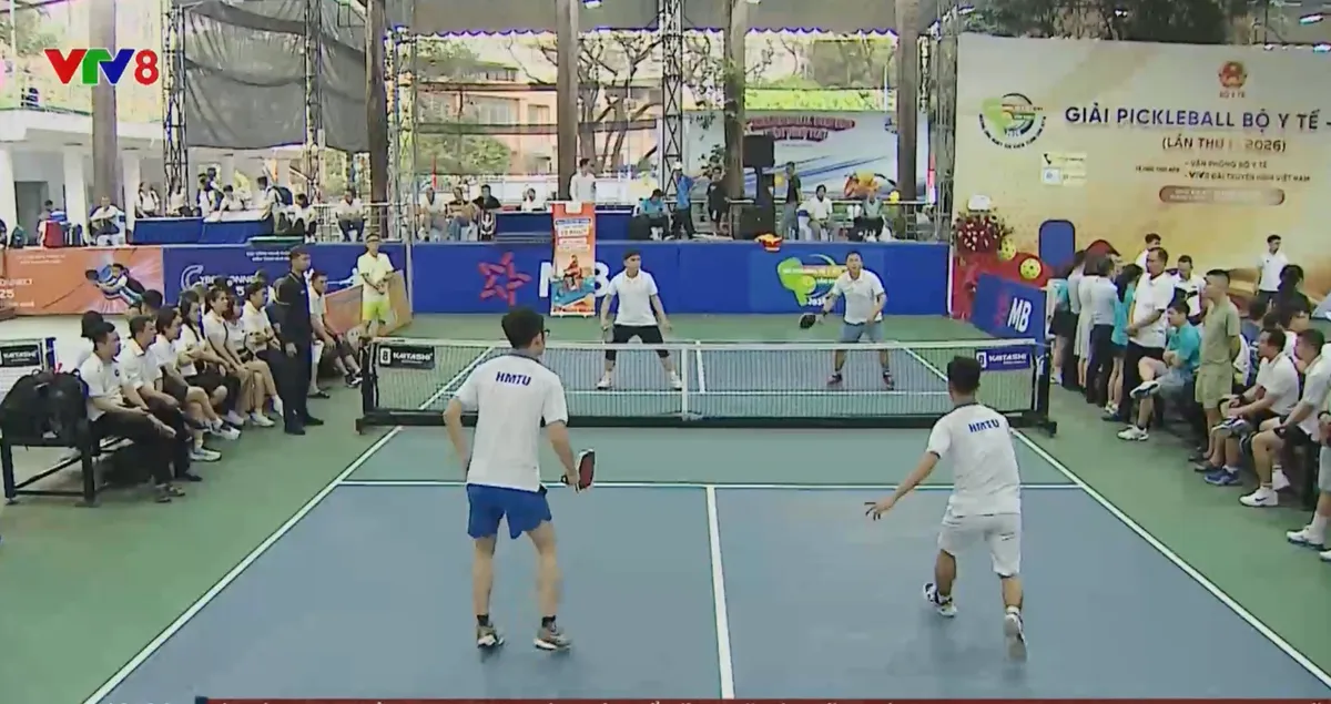 Kh&ocirc;ng kh&iacute; s&ocirc;i nổi ng&agrave;y đầu ti&ecirc;n Giải Pickleball Bộ Y tế - VTV8 lần thứ I năm 2026- Ảnh 3.
