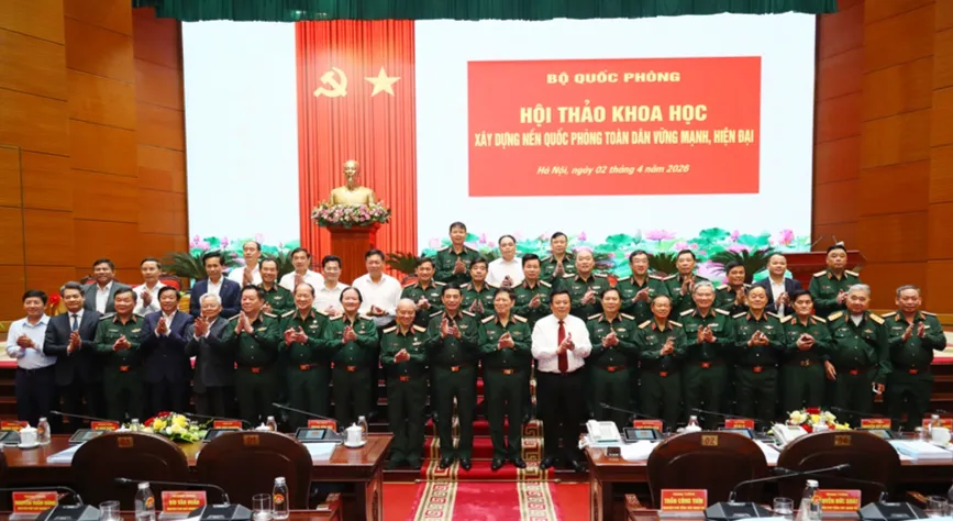 Hội thảo khoa học về x&acirc;y dựng nền quốc ph&ograve;ng to&agrave;n d&acirc;n vững mạnh, hiện đại- Ảnh 1.