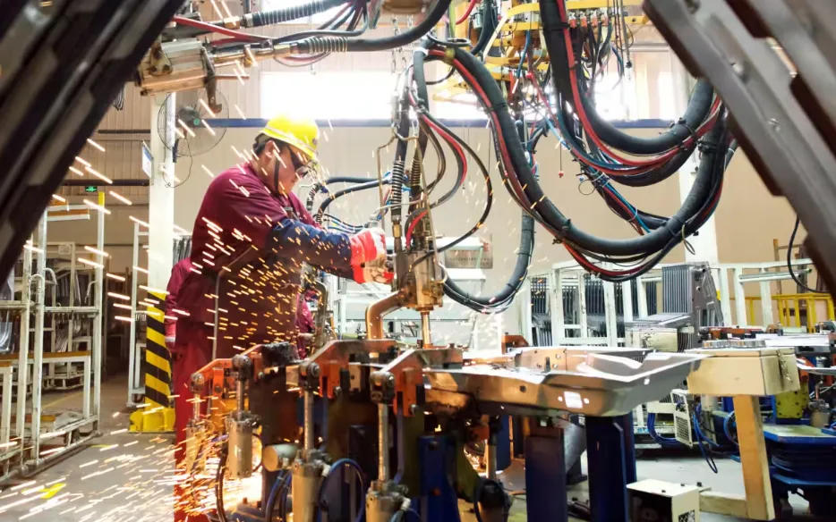 Hoạt động sản xuất châu Á chững lại

