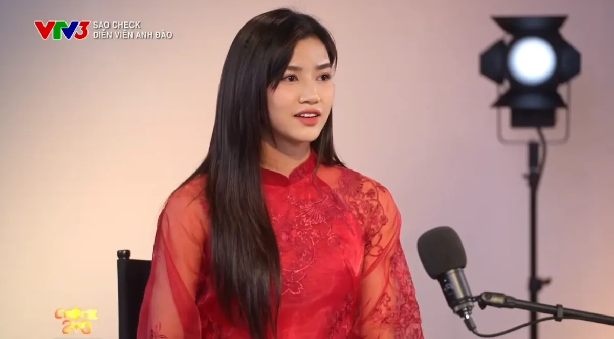 Diễn viên Anh Đào: "Vai Linh trong Không giới hạn nghèo đến mức không có nhà, nhưng là vai diễn màu sắc nhất sự nghiệp" - Ảnh 2.