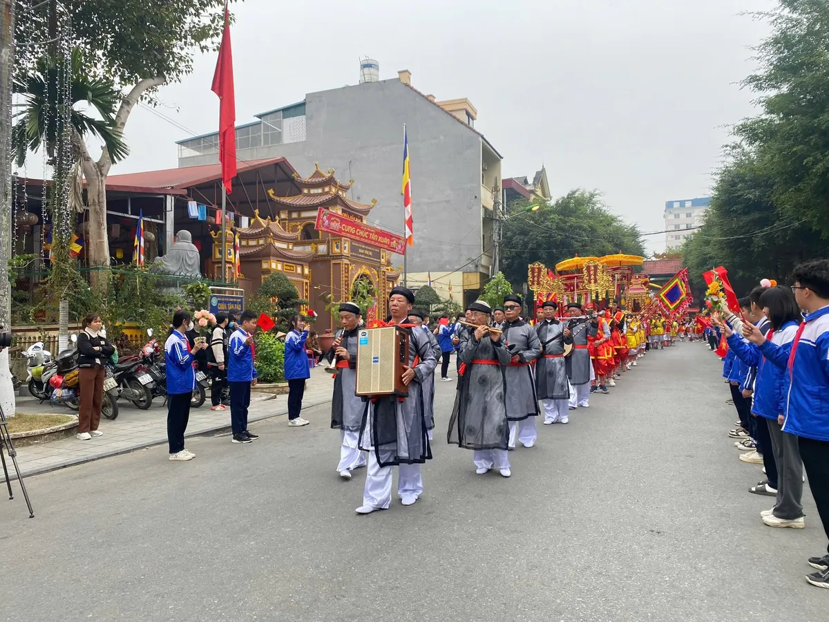 Lễ hội Đền Thượng Lào Cai: Điểm tựa tâm linh nơi biên cương Tổ quốc- Ảnh 3. Lễ hội Đền Thượng Lào Cai: Điểm tựa tâm linh nơi biên cương Tổ quốc- Ảnh 3.