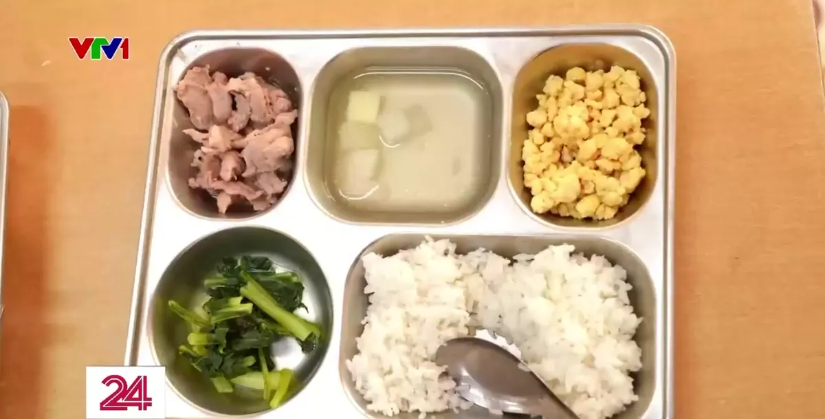 Gi&aacute;m đốc C&ocirc;ng ty TNHH Thực phẩm Cường Ph&aacute;t biết r&otilde; t&igrave;nh trạng thịt lợn c&oacute; dấu hiệu bất thường - Ảnh 2.