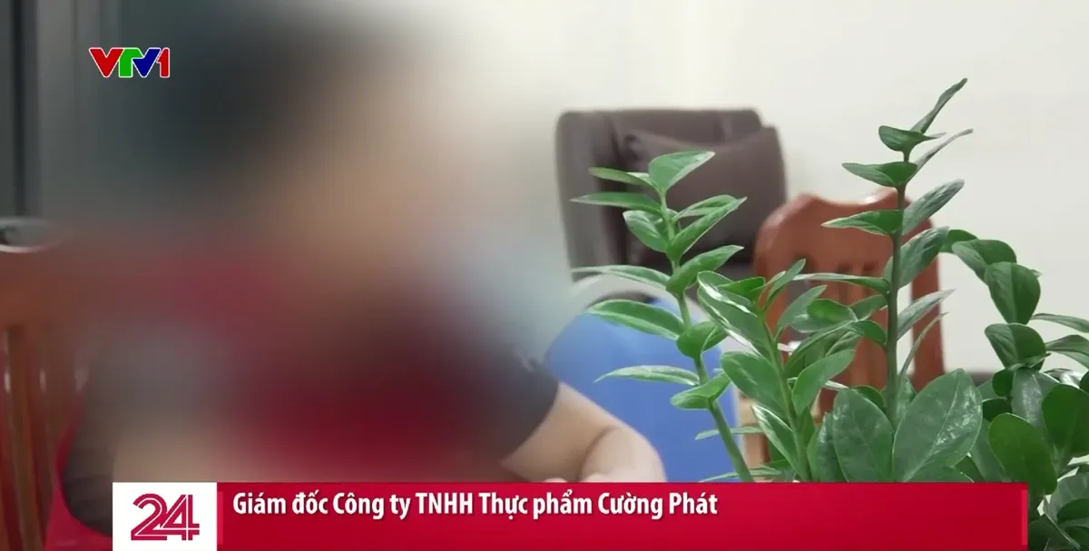 Gi&aacute;m đốc C&ocirc;ng ty TNHH Thực phẩm Cường Ph&aacute;t biết r&otilde; t&igrave;nh trạng thịt lợn c&oacute; dấu hiệu bất thường - Ảnh 1.