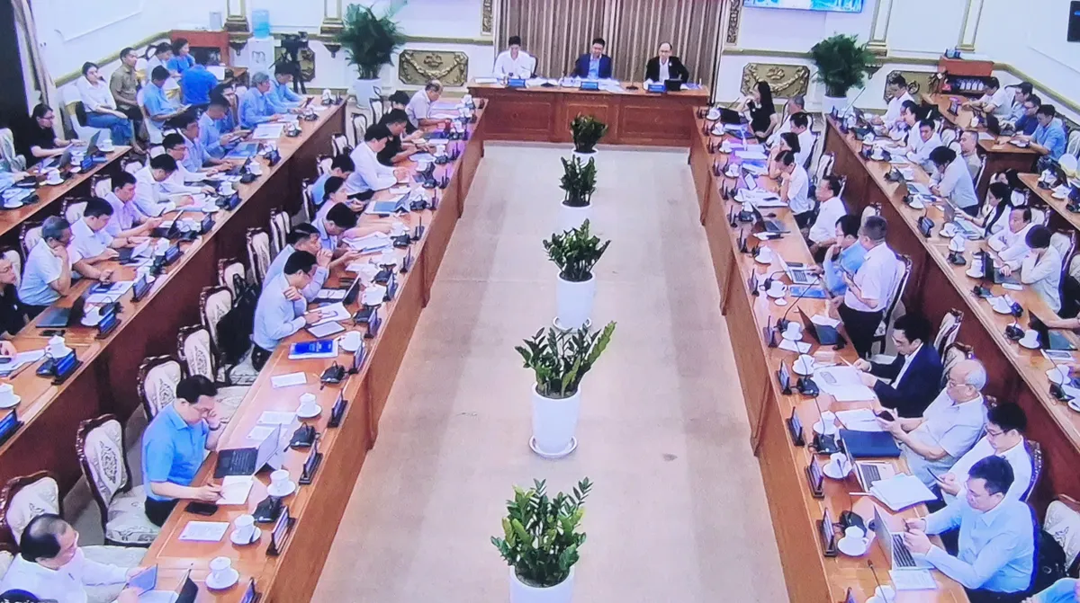 TP Hồ Ch&iacute; Minh cần Luật Đ&ocirc; thị đặc biệt đẻ 'cởi tr&oacute;i' cơ chế - Ảnh 2.