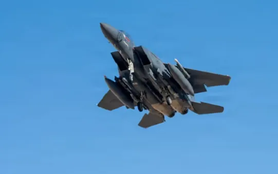 Máy bay F-15E Strike Eagle của Không quân Mỹ (Ảnh:  US Air Force/Handout/Reuters)