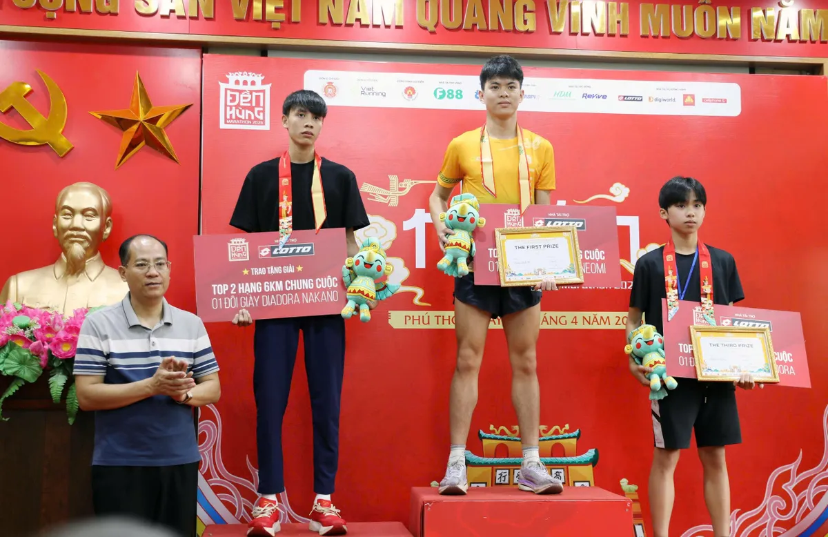 Hơn 4.000 vận động vi&ecirc;n tham gia giải Marathon Đền H&ugrave;ng &ldquo;Về nguồn&rdquo; 2026 - Ảnh 5.