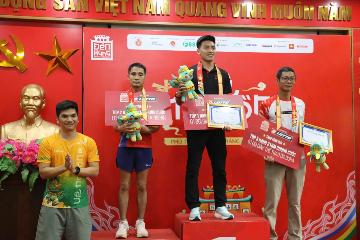 Hơn 4.000 vận động vi&ecirc;n tham gia giải Marathon Đền H&ugrave;ng &ldquo;Về nguồn&rdquo; 2026 - Ảnh 7.