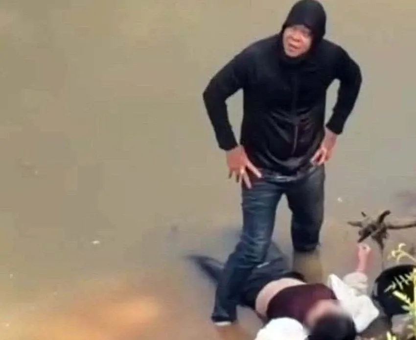 Người giao h&agrave;ng lao xuống s&ocirc;ng S&ecirc;r&ecirc;pốk cứu c&ocirc; g&aacute;i nhảy cầu  - Ảnh 2.