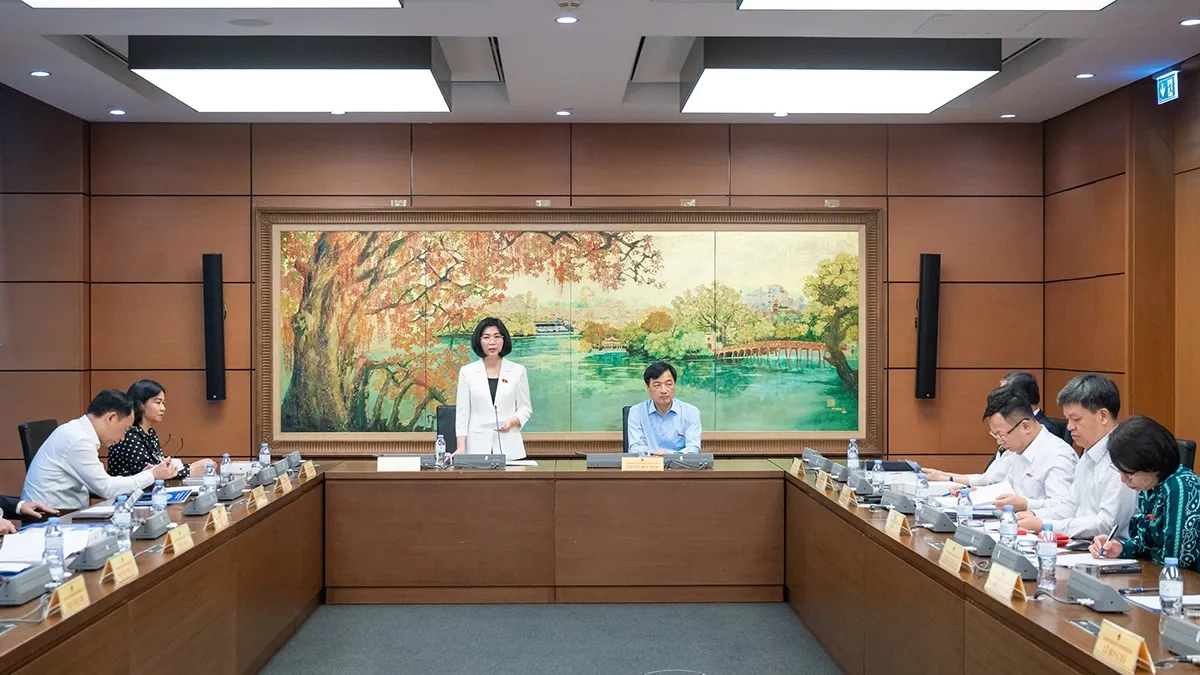 Kiện to&agrave;n l&atilde;nh đạo Đo&agrave;n ĐBQH TP H&agrave; Nội: Bầu c&aacute;c Ph&oacute; Trưởng đo&agrave;n v&agrave; đại biểu chuy&ecirc;n tr&aacute;ch- Ảnh 1.