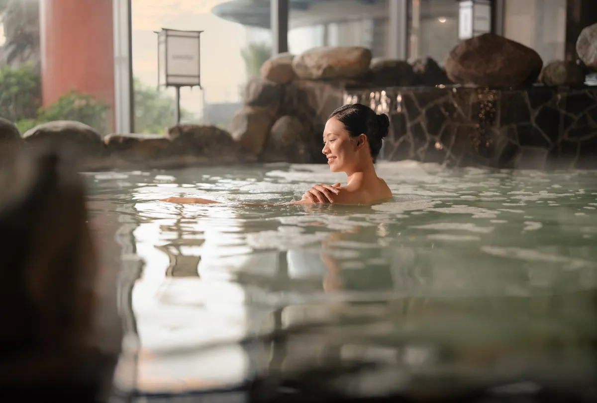 B&iacute; quyết sống khỏe của người Nhật nhờ tắm kho&aacute;ng n&oacute;ng thường xuy&ecirc;n- Ảnh 1.