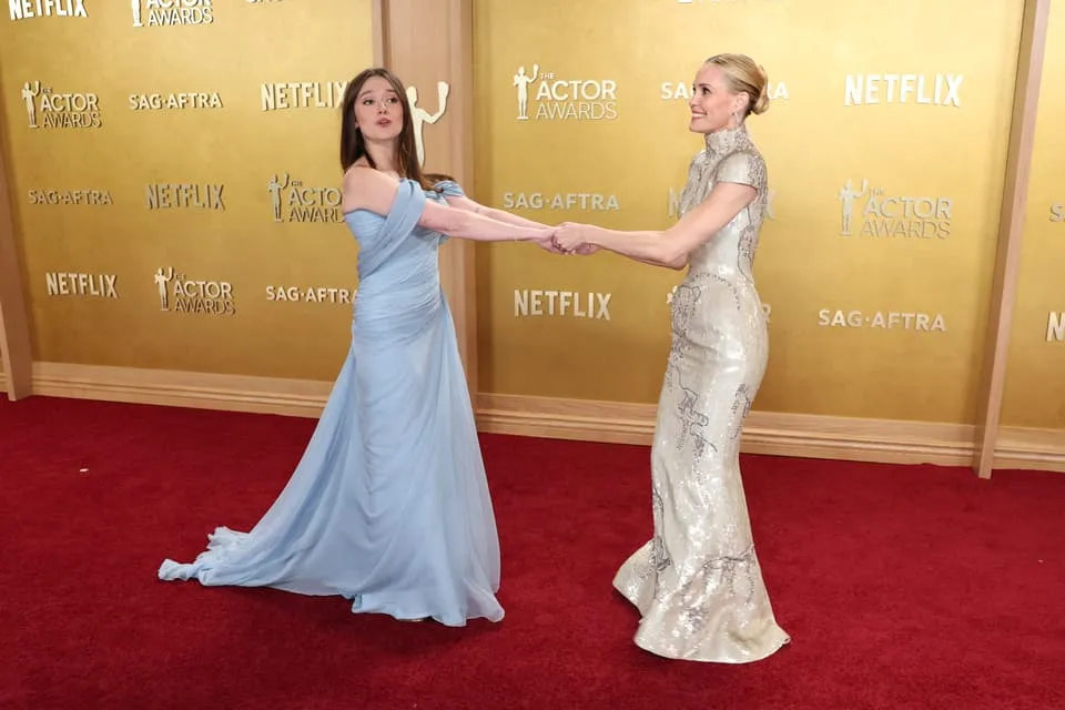 V&igrave; sao Aimee Lou Wood được săn đ&oacute;n nhất trong d&agrave;n sao phim Sex Education?- Ảnh 3.