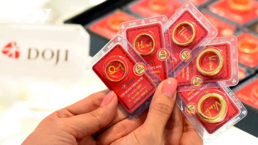 Gi&aacute; v&agrave;ng s&aacute;ng 5/4 đi ngang, kỳ vọng bứt ph&aacute; trong tuần mới - Ảnh 1.