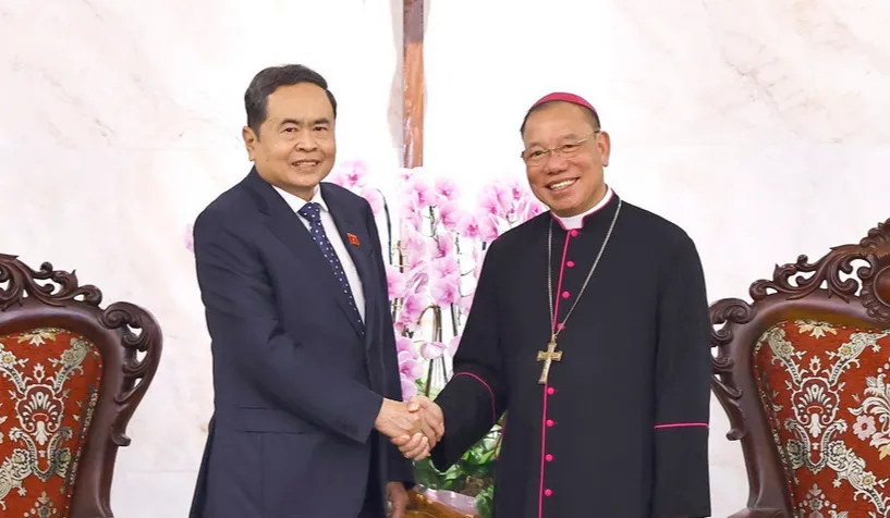 Chủ tịch Quốc hội: Đảng, Nh&agrave; nước đ&aacute;nh gi&aacute; cao đ&oacute;ng g&oacute;p của đồng b&agrave;o C&ocirc;ng gi&aacute;o - Ảnh 1.