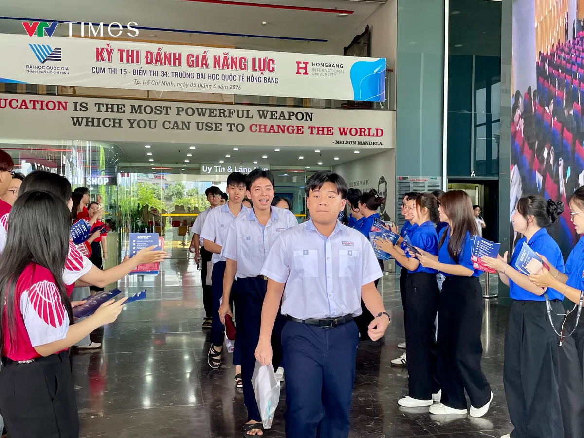 Kỷ lục về số lượng thí sinh dự thi Đánh giá năng lực - Đại học Quốc gia TP Hồ Chí Minh- Ảnh 5. Kỷ lục về số lượng thí sinh dự thi Đánh giá năng lực - Đại học Quốc gia TP Hồ Chí Minh- Ảnh 5.