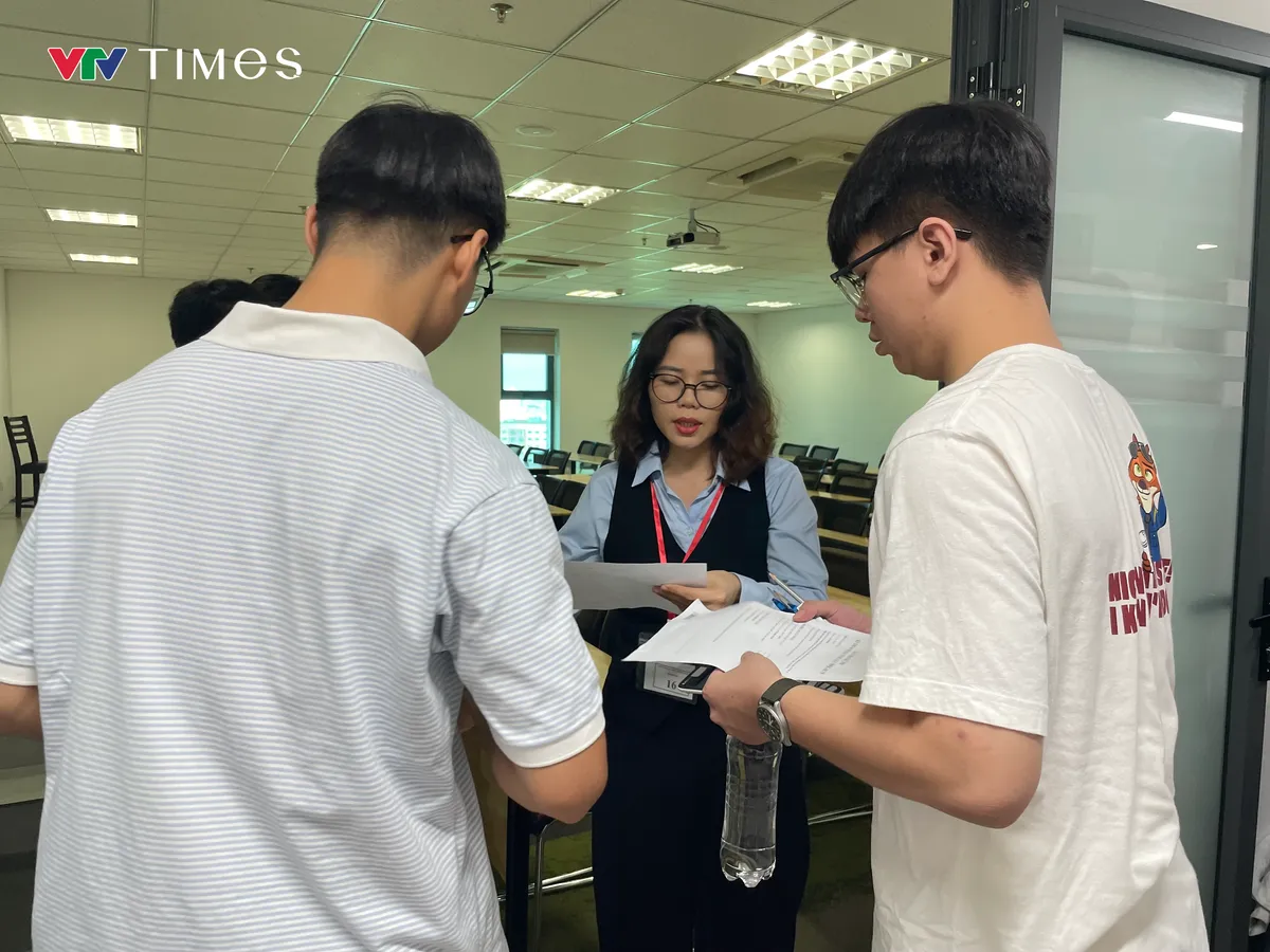 Thí sinh tự tin đặt mục tiêu chinh phục mốc điểm số cao trong Kỳ thi Đánh giá năng lực- Ảnh 6. Thí sinh tự tin đặt mục tiêu chinh phục mốc điểm số cao trong Kỳ thi Đánh giá năng lực- Ảnh 6.