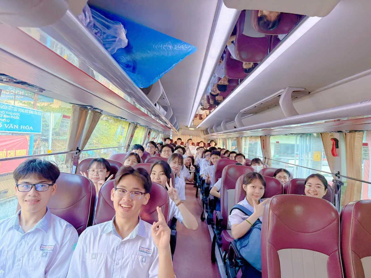 Kỷ lục về số lượng thí sinh dự thi Đánh giá năng lực - Đại học Quốc gia TP Hồ Chí Minh- Ảnh 6. Kỷ lục về số lượng thí sinh dự thi Đánh giá năng lực - Đại học Quốc gia TP Hồ Chí Minh- Ảnh 6.