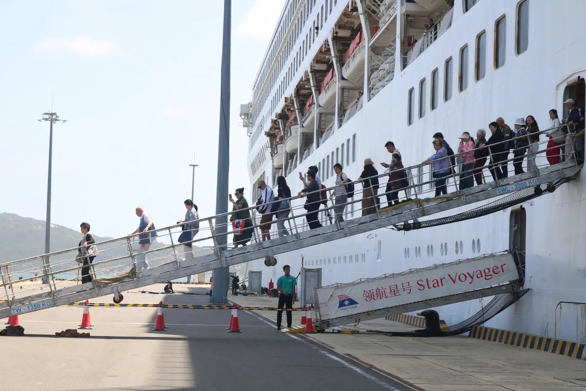 Đ&oacute;n t&agrave;u biển quốc tế quy m&ocirc; lớn, Kh&aacute;nh H&ograve;a thiết lập cơ chế vận h&agrave;nh đồng bộ - Ảnh 2.