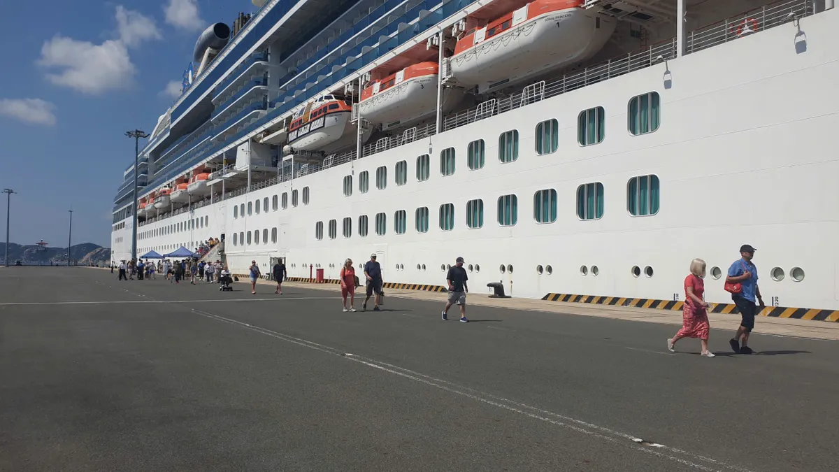 Đ&oacute;n t&agrave;u biển quốc tế quy m&ocirc; lớn, Kh&aacute;nh H&ograve;a thiết lập cơ chế vận h&agrave;nh đồng bộ - Ảnh 4.