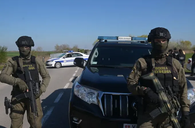 Ph&aacute;t hiện chất nổ gần đường ống dẫn kh&iacute; đốt của Nga đến Hungary - Ảnh 1.