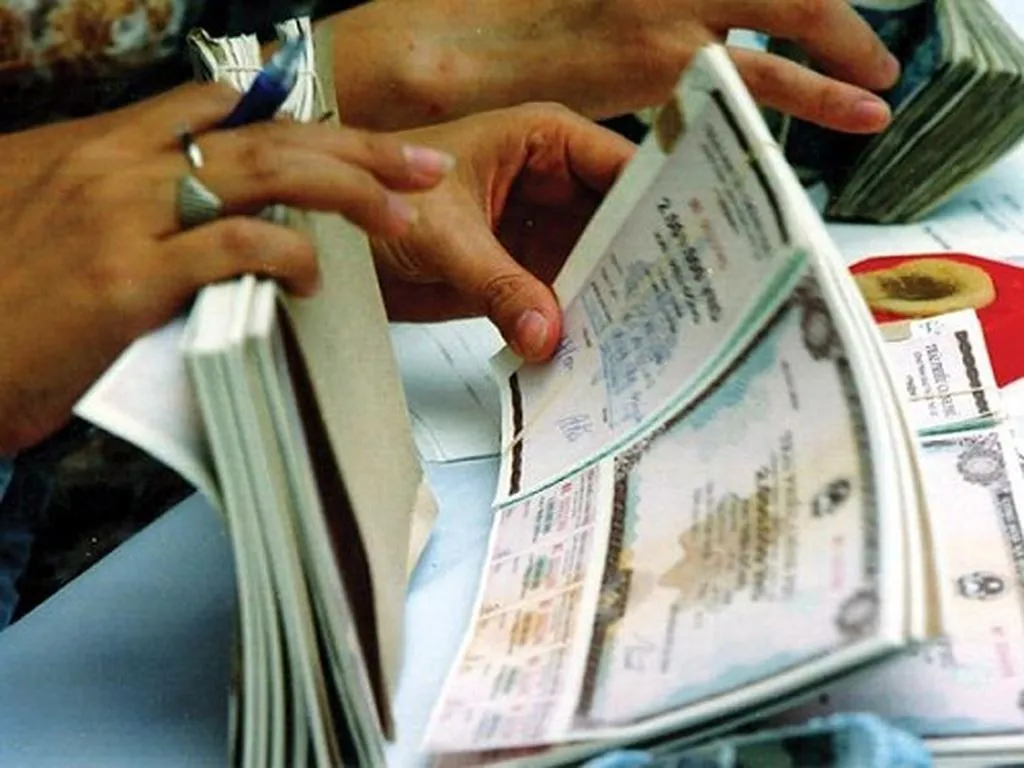 &Aacute;p lực "gọng k&igrave;m" l&atilde;i suất v&agrave; b&agrave;i to&aacute;n huy động vốn ng&acirc;n s&aacute;ch trong qu&yacute; I/2026- Ảnh 1.