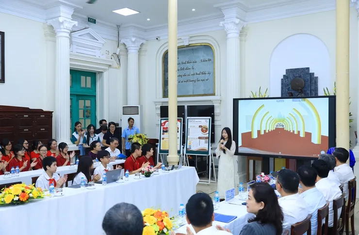 Thí điểm AI trong dạy học: Học sinh chủ động, giáo viên giữ vai trò trung tâm - Ảnh 1.