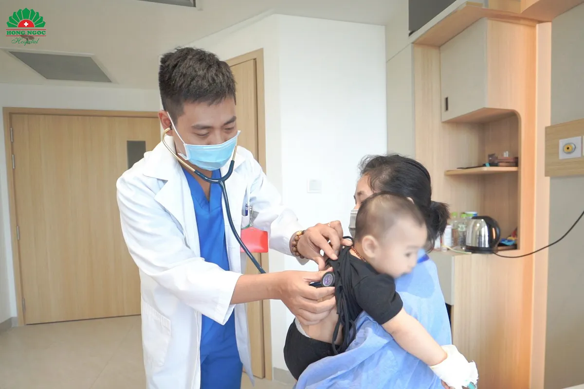 Cảnh b&aacute;o tay ch&acirc;n miệng t&aacute;i nhiễm khi trẻ mới khỏi bệnh - Ảnh 1.