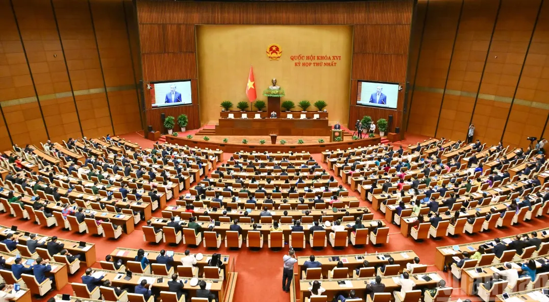 Cử tri kỳ vọng Quốc hội kh&oacute;a XVI đổi mới, h&agrave;nh động quyết liệt, hiệu quả v&agrave; v&igrave; d&acirc;n - Ảnh 1.