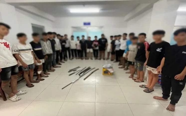 Nhóm thanh thiếu niên liên quan trong vụ tụ tập đánh nhau làm bốn người bị thương.