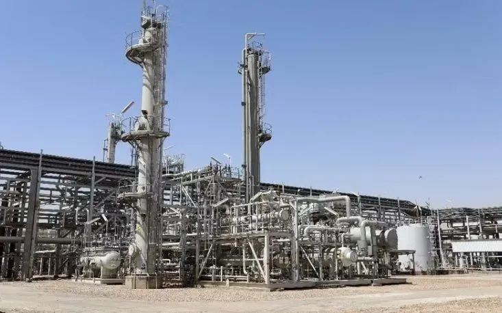 OPEC+ tăng hạn ngạch, nguồn cung dầu vẫn gi&aacute;n đoạn nghi&ecirc;m trọng- Ảnh 1.