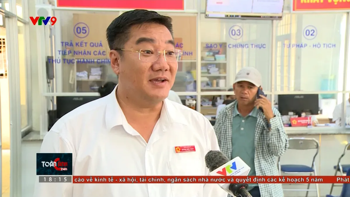 tc24h-0604-3 hwuxu phúc.jpg