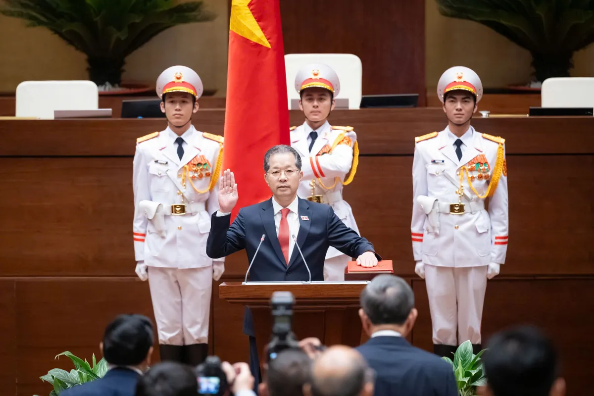 Đồng ch&iacute; Nguyễn Văn Quảng t&aacute;i đắc cử Ch&aacute;nh &aacute;n T&ograve;a &aacute;n nh&acirc;n d&acirc;n tối cao - Ảnh 1.