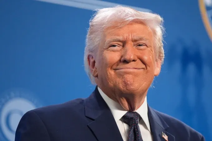 Tổng thống Donald Trump gọi phi h&agrave;nh đo&agrave;n Artemis II l&agrave; &ldquo;những người ti&ecirc;n phong thời hiện đại&rdquo;- Ảnh 1.