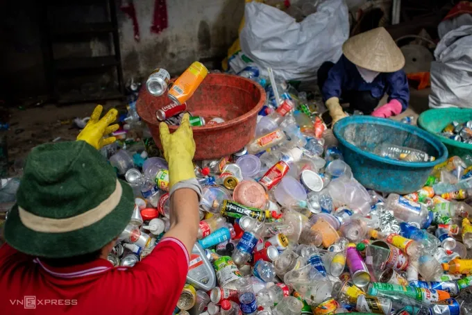 Doanh nghiệp tái chế pin, xe cũ có thể nhận hỗ trợ tới 20 tỷ đồng- Ảnh 1. Doanh nghiệp tái chế pin, xe cũ có thể nhận hỗ trợ tới 20 tỷ đồng- Ảnh 1.