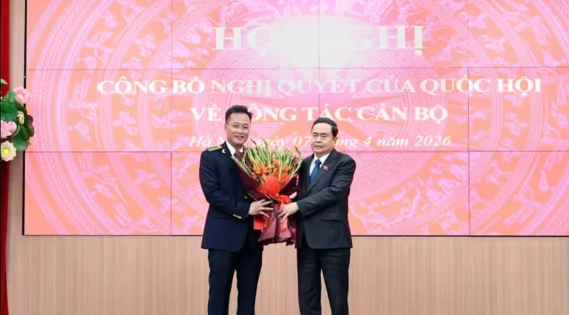 Chủ tịch Quốc hội: Xây dựng cán bộ, kiểm toán viên nhà nước “đức, tâm, tầm, tài” - Ảnh 1.