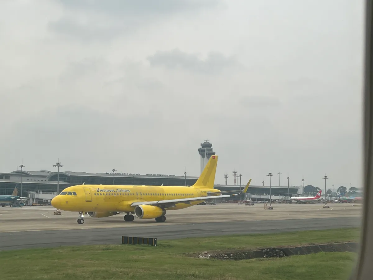 Đ&oacute;n s&oacute;ng du lịch h&egrave; v&agrave; lễ 30/4: C&aacute;c h&atilde;ng bay bước v&agrave;o cuộc đua hạ nhiệt gi&aacute; v&eacute; - Ảnh 3.