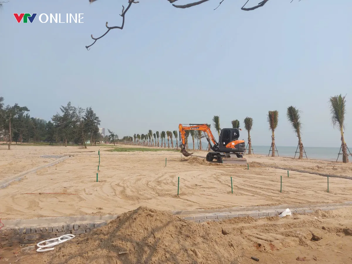 Đẩy nhanh tiến độ xây dựng 15 điểm tắm tráng dọc bãi biển lớn nhất Nghệ An phục vụ khách du lịch - Ảnh 8.