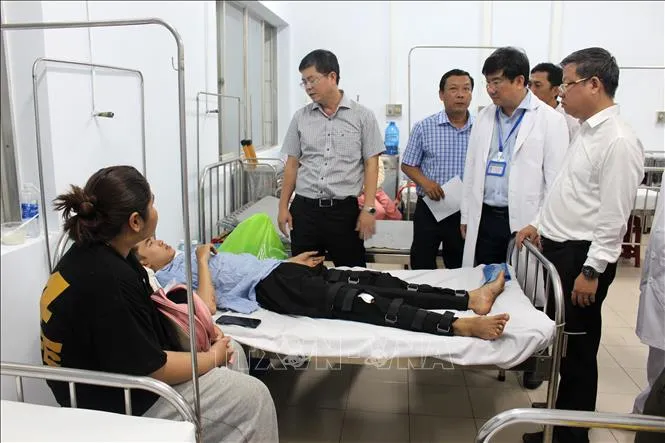 Vụ xe khách lao xuống vực ở Lâm Đồng: Tình hình cứu chữa các nạn nhân tại bệnh viện- Ảnh 2. Vụ xe khách lao xuống vực ở Lâm Đồng: Tình hình cứu chữa các nạn nhân tại bệnh viện- Ảnh 2.