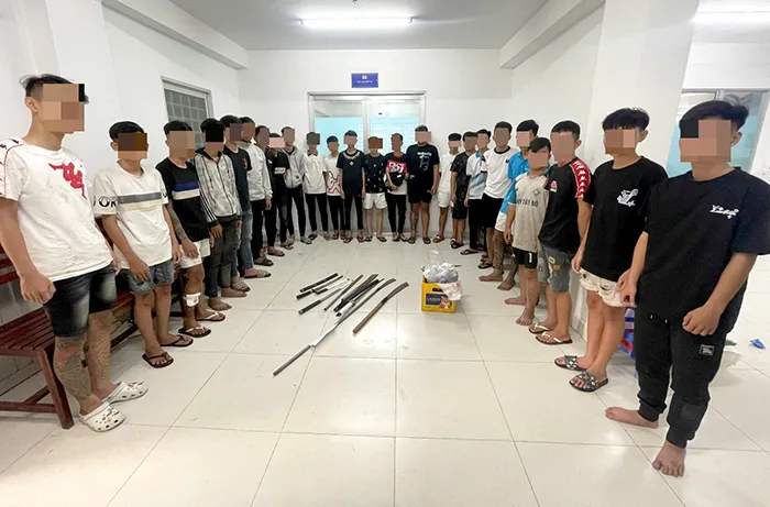 Cần Thơ: Xử lý nhóm 23 thanh thiếu niên dùng hung khí đánh nhau từ mâu thuẫn trên mạng- Ảnh 1. Cần Thơ: Xử lý nhóm 23 thanh thiếu niên dùng hung khí đánh nhau từ mâu thuẫn trên mạng- Ảnh 1.